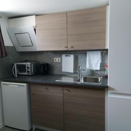 Zimmer In Direkter Naehe Zu Basel Grenzach-Wyhlen Esterno foto
